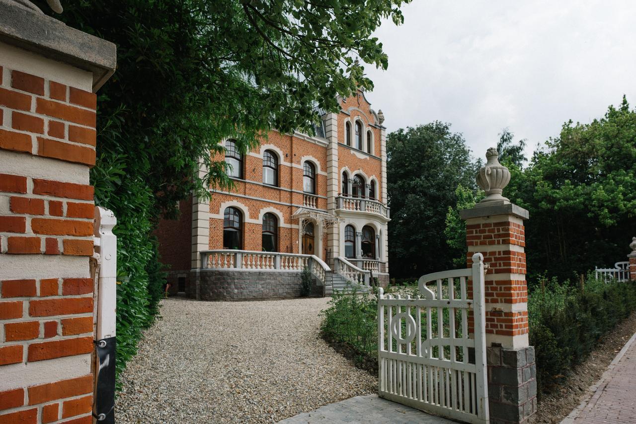 Villa Copis Borgloon Exteriör bild